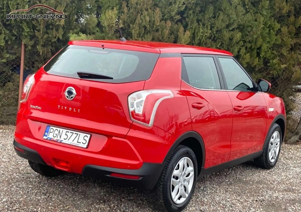 SsangYong Tivoli cena 44900 przebieg: 86000, rok produkcji 2018 z Rajgród małe 277